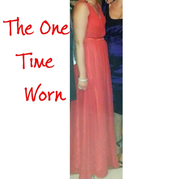 ⚜53 DEEP VEE NECK GOWN - Picture 3 of 8